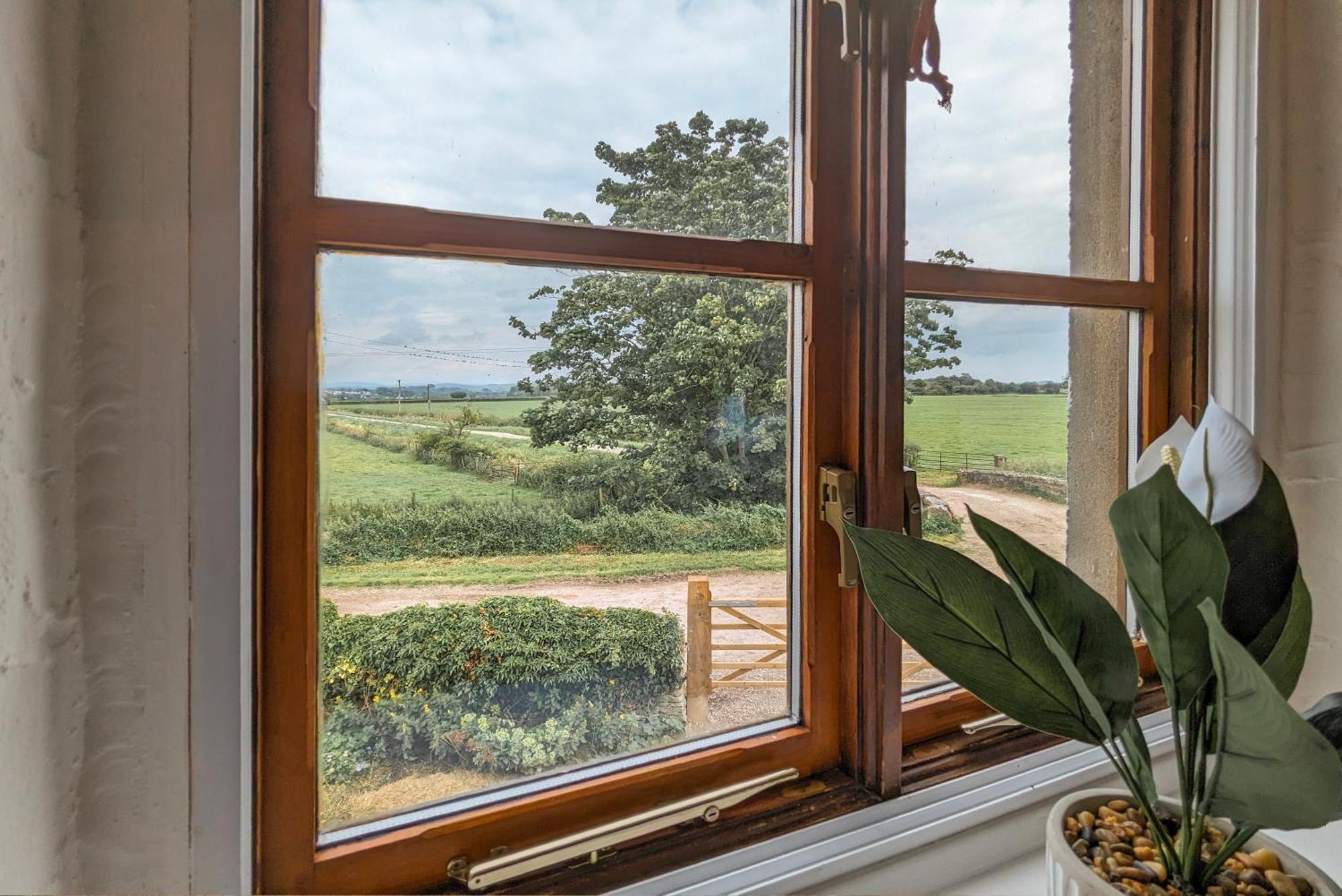 The Gilpin Farmhouse, Lake District Getaway Levens Exterior foto