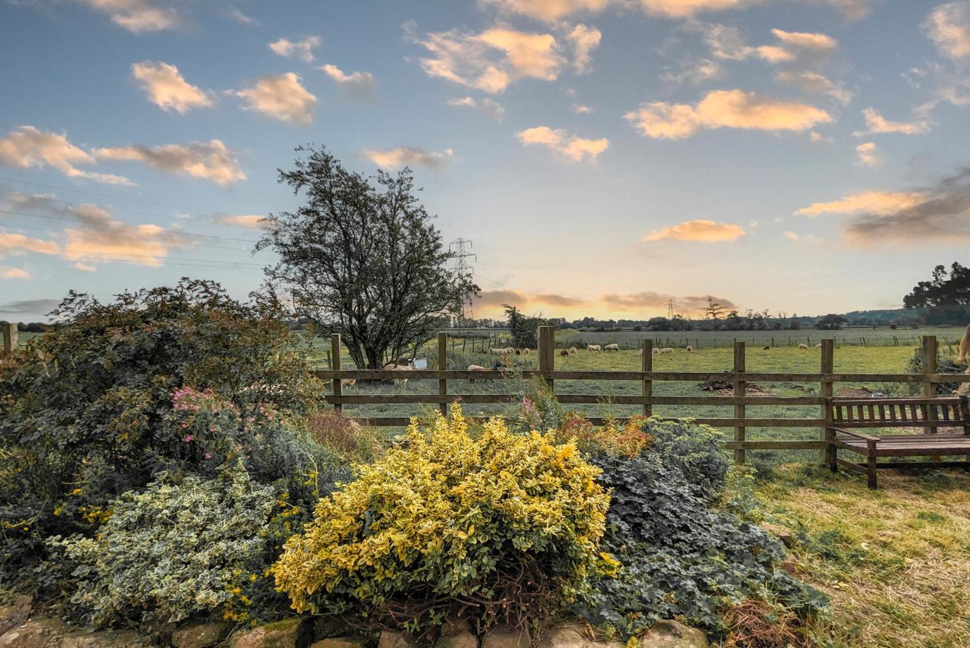 The Gilpin Farmhouse, Lake District Getaway Levens Exterior foto