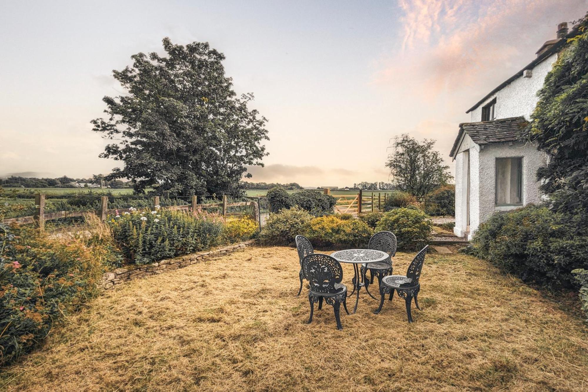 The Gilpin Farmhouse, Lake District Getaway Levens Exterior foto
